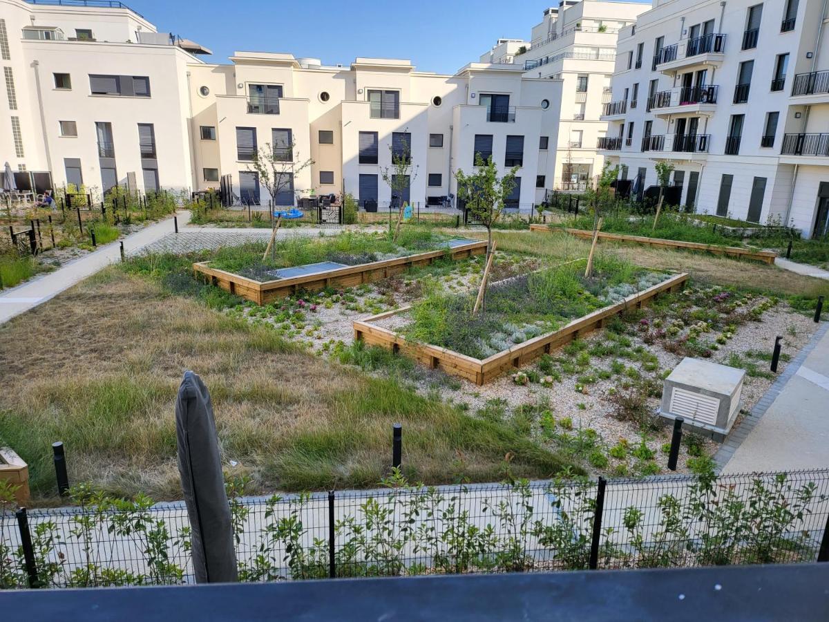 Superbe Appartement A 3Min A Pieds De La Gare Chessy  Exterior photo