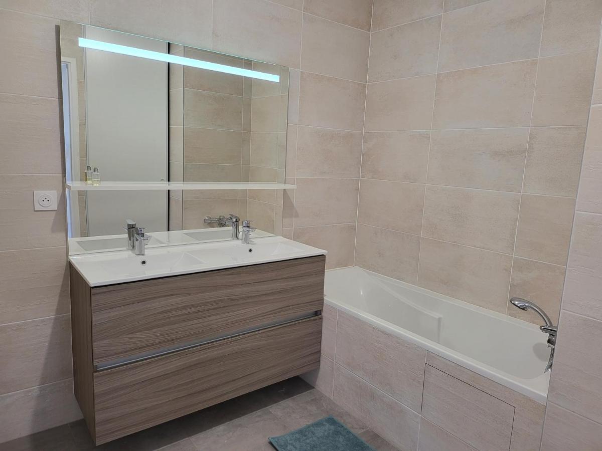 Superbe Appartement A 3Min A Pieds De La Gare Chessy  Exterior photo